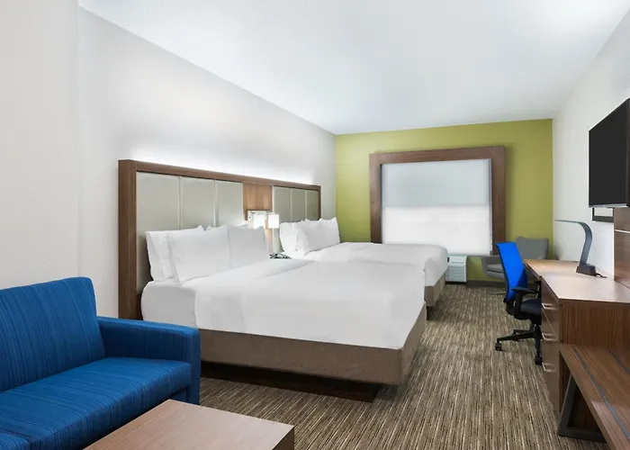 Express & - Airport East By Ihg