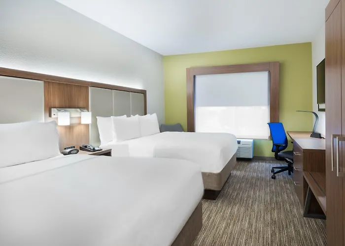 Hotel Express & - Airport East By Ihg