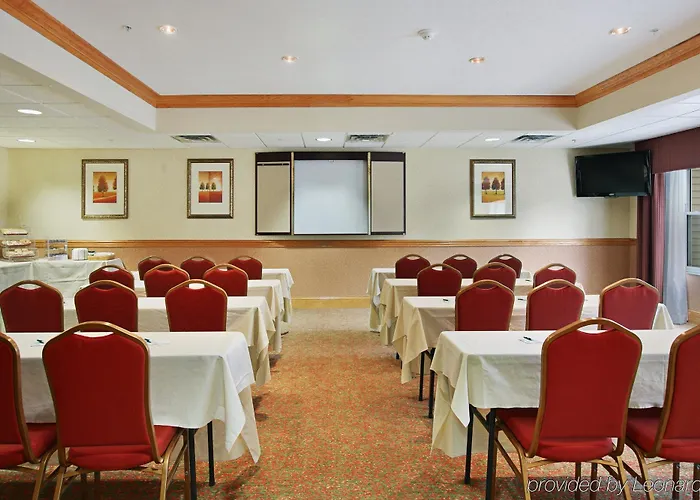 Express & - Airport East By Ihg 3* Columbus