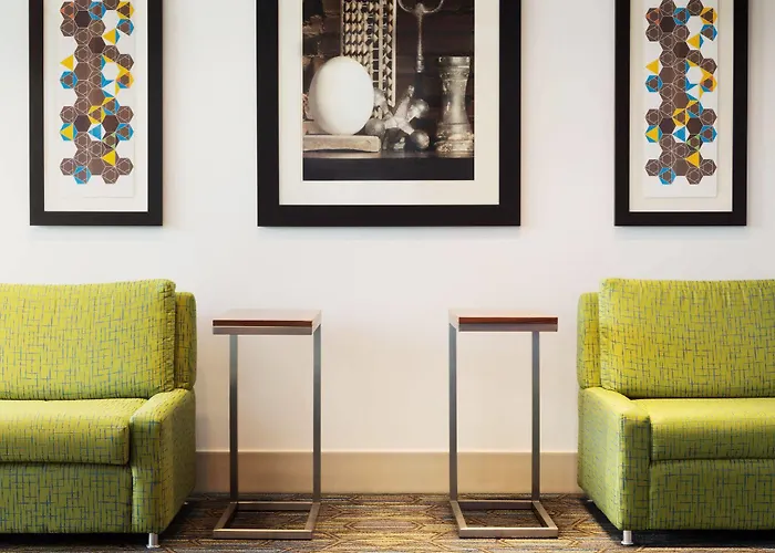 Express & - Airport East By Ihg 3* Columbus