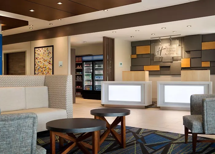 Express & - Airport East By Ihg 3*